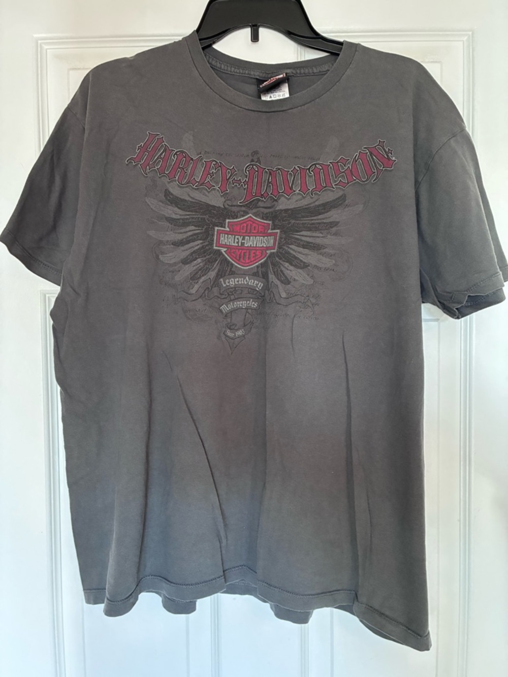 Harley-Davidson Gray Tee with Red Logo and Wing Graphic